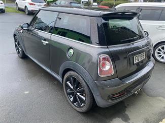 2010 Mini Cooper S - Thumbnail